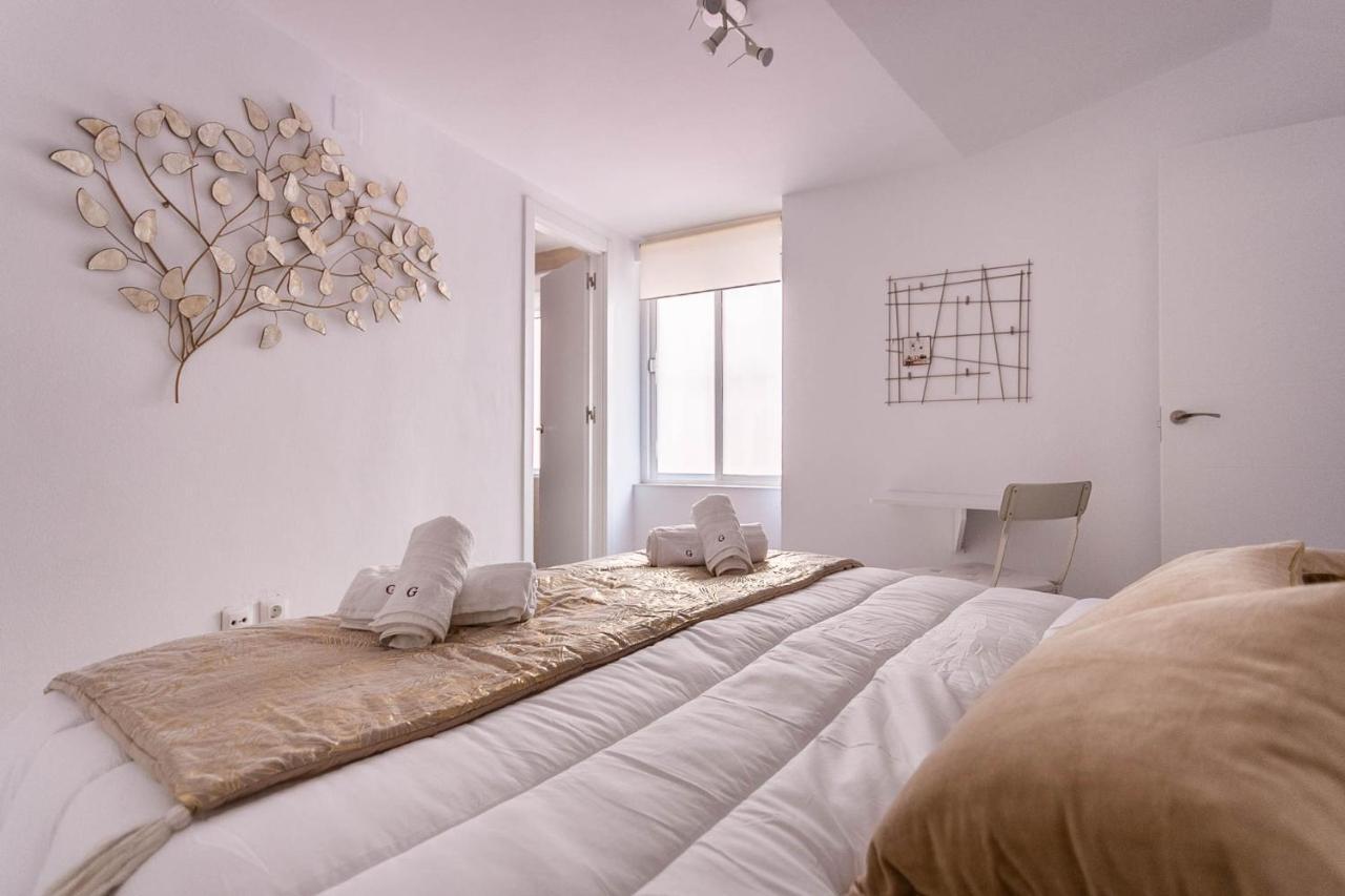 Goyeneta Luxury Suite Севиля Екстериор снимка
